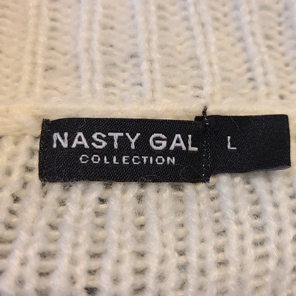 NWOT Nasty Gal lvory Pom Pom BalloonSleeve Mock Neck Sweater Size large - Picture 6 of 10